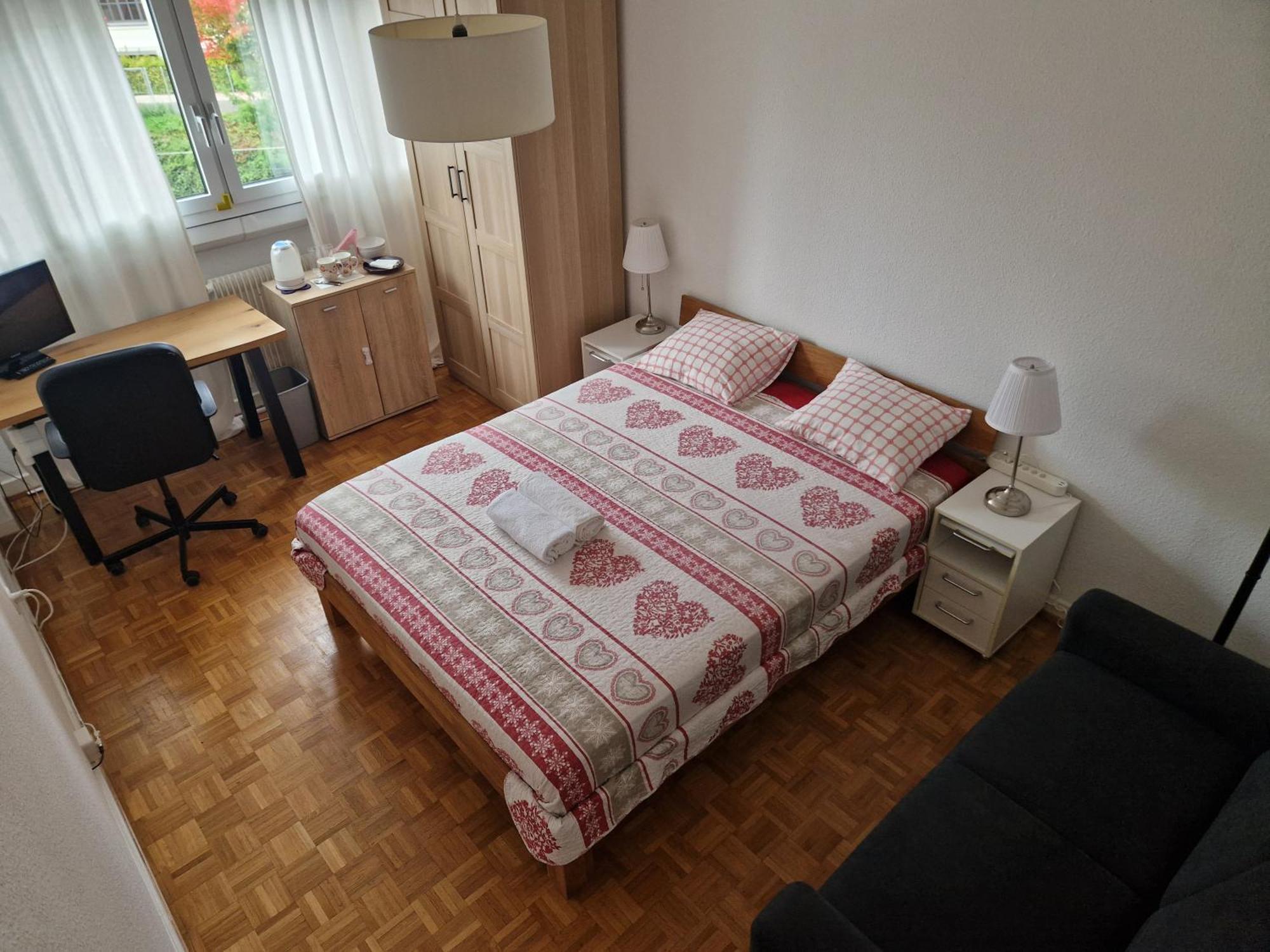 Room In Shared Apartment Женева Экстерьер фото